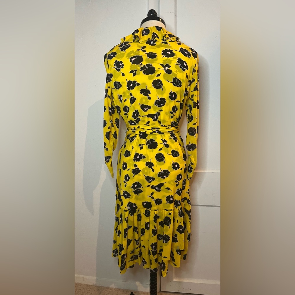 Diane Von Furstenberg DVF Paloma Yellow Floral Ruffled Strech-Mesh Wrap Dress - Picture 3 of 5